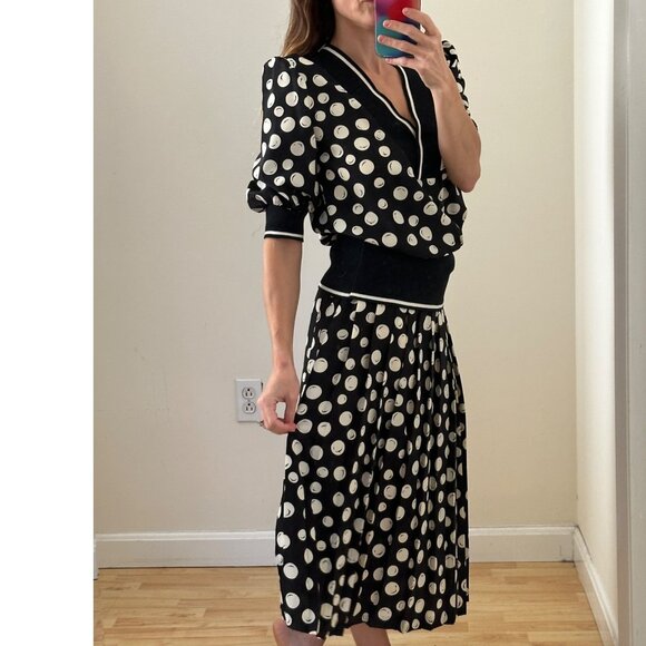 Vintage  Jonathan Martin 70s Polka Dot V-Neck Dress Pleated Bottom Sz Med - Picture 2 of 10